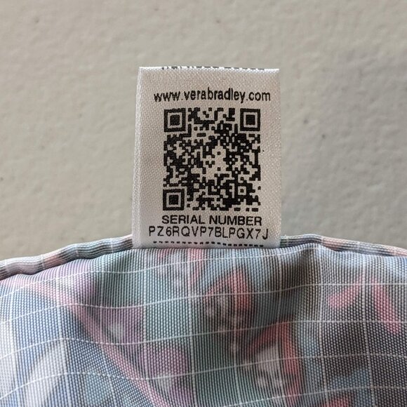 NWT Vera Bradley packing cubes, set of 3, mesh with zipper, 3 different sizes - Picture 7 of 14